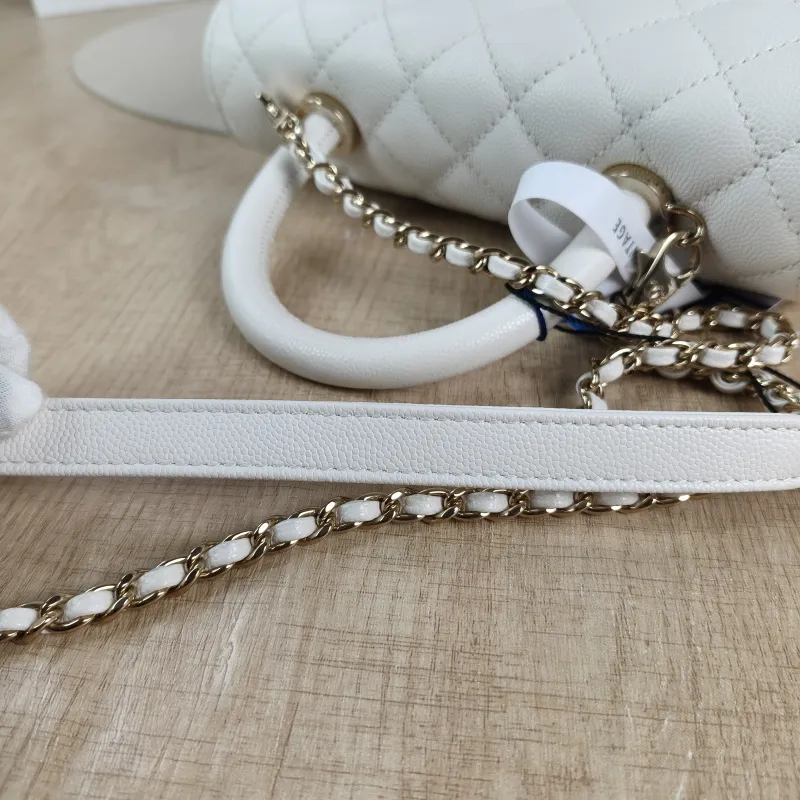 Chanel Top Handle Bag Coco Handle​White Grained Calfskin Small24 × 10 × 14 cm — detail view 10 of 14