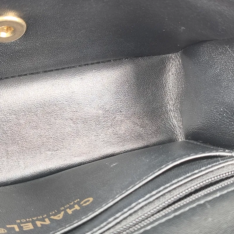 Chanel Crossbody Bag mini Black Lambskin mini20 × 6 × 12 cm — detail view 11 of 14