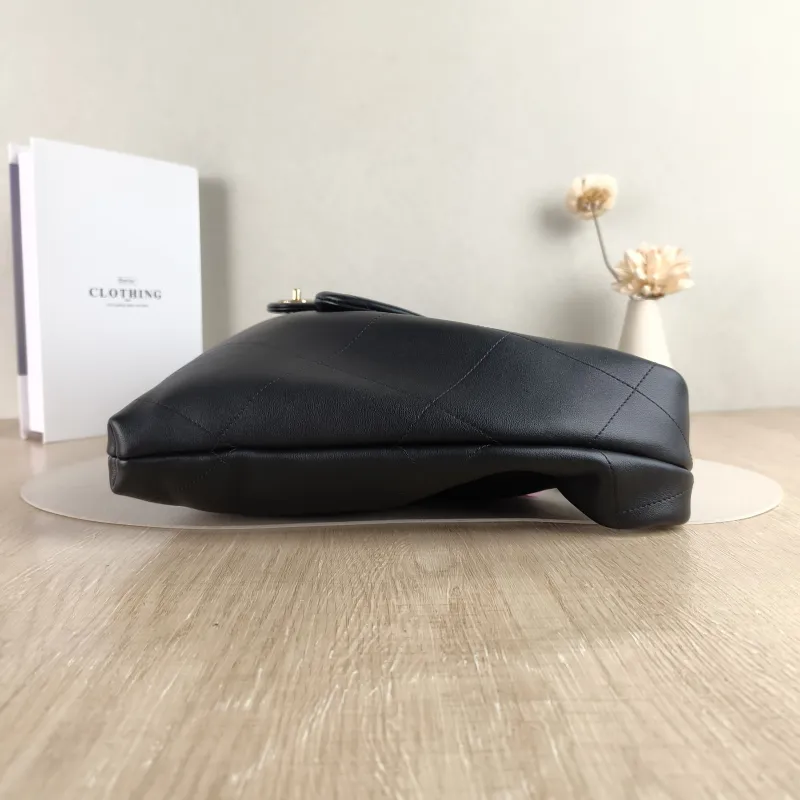 Chanel Shoulder Bag 25k hobo Black Calfskin 43 × 9 × 36 cm — detail view 5 of 12