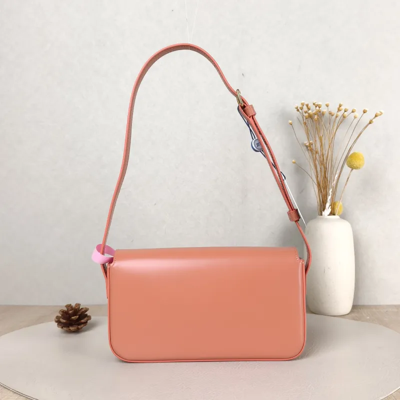 CELINE Shoulder Bag CLAUDE Shoulder Strap Edition Red Calfskin Medium 20.5 × 4 × 11.5 cm — cover view 4 of 5
