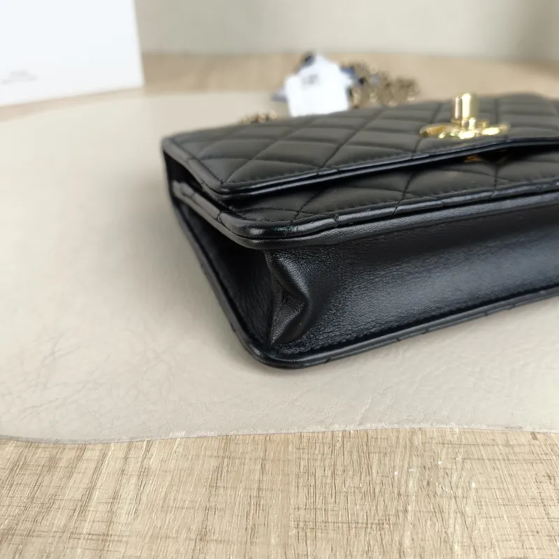 Chanel Crossbody Bagtrendy cc woc Black Lambskinmini19.2 × 3.5 × 12.3 cm — detail view 5 of 12