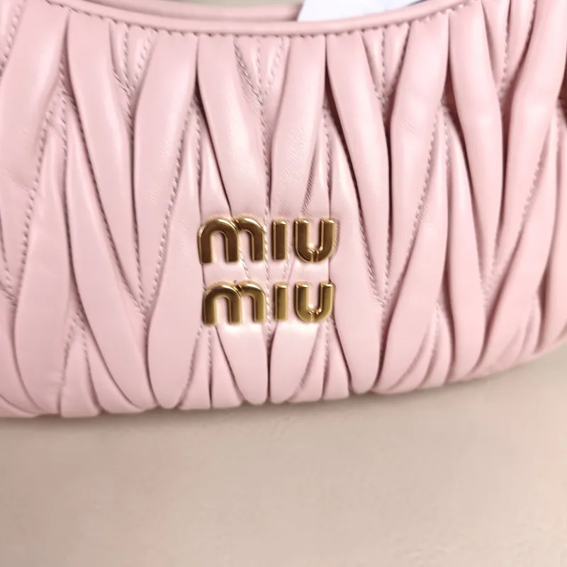 Miumiu Shoulder Bag Wander Matelassé Hobo Pink Lambskin Small 20 × 6 × 17 cm — detail view 5 of 11