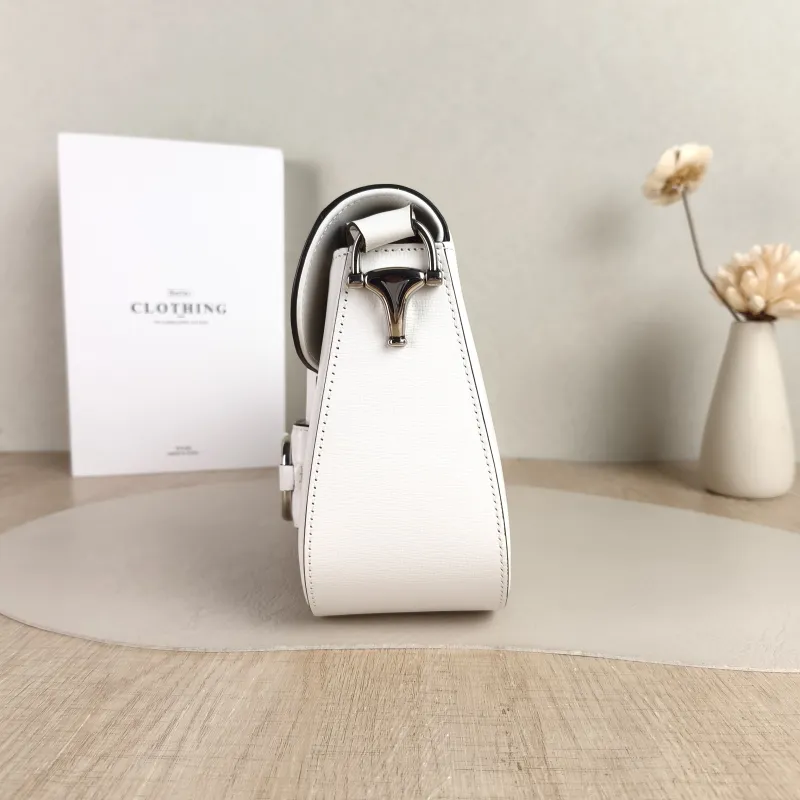 GUCCI Shoulder Bag Horsebit 1955 Horsebit Horsebit Shoulder Bag White Calfskin Small 26.5 × 8 × 17 cm — detail view 4 of 12