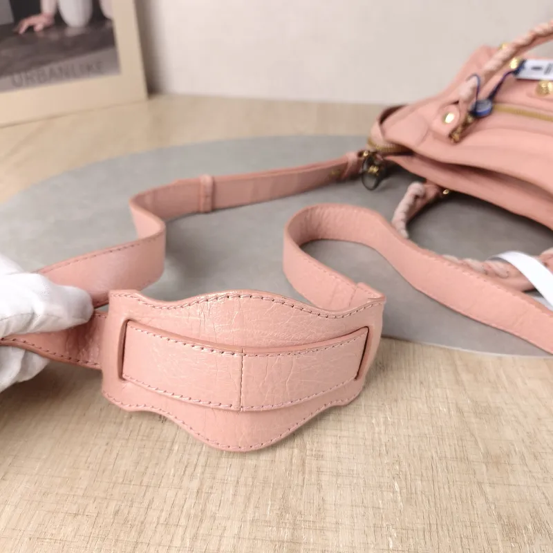 BALENCIAGA Crossbody Bag neo cagole Pink Lambskin Small 24 × 5 × 15 cm — detail view 9 of 12