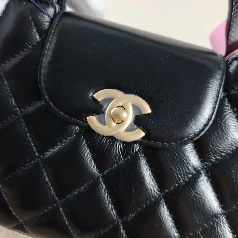 Chanel Crossbody Bag Kelly Black Waxed Leather Mini 19 × 7 × 13 cm — detail view 7 of 14