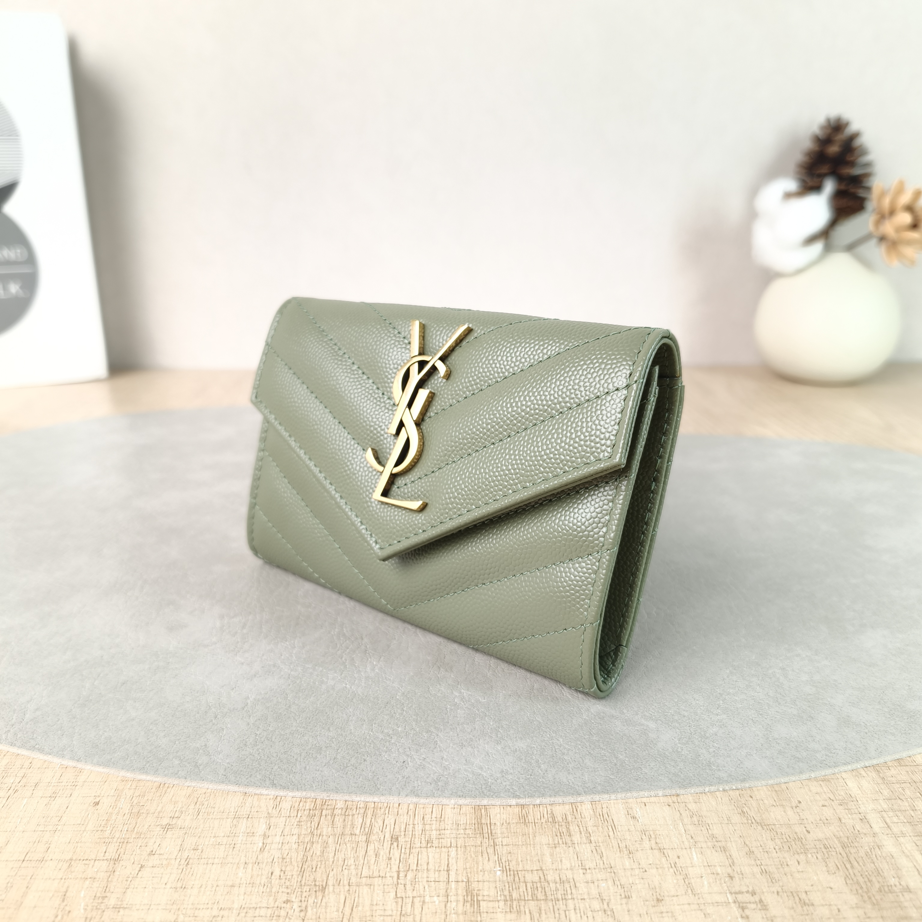 SAINT LAURENT Wallet Wallet Green Grained Calfskin One Size13 × 2 × 9 cm — cover view 5 of 5