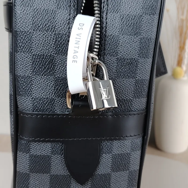Louis Vuitton Top Handle Bag PVC One Size40 × 11 × 30 cm — detail view 12 of 14