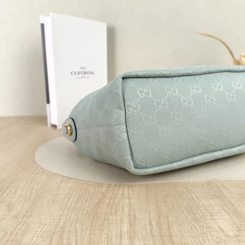 GUCCI Top Handle Bagvanity Vanity Case Bag Green Canvas Medium27.5 × 13 × 14.5 cm — detail view 13 of 14