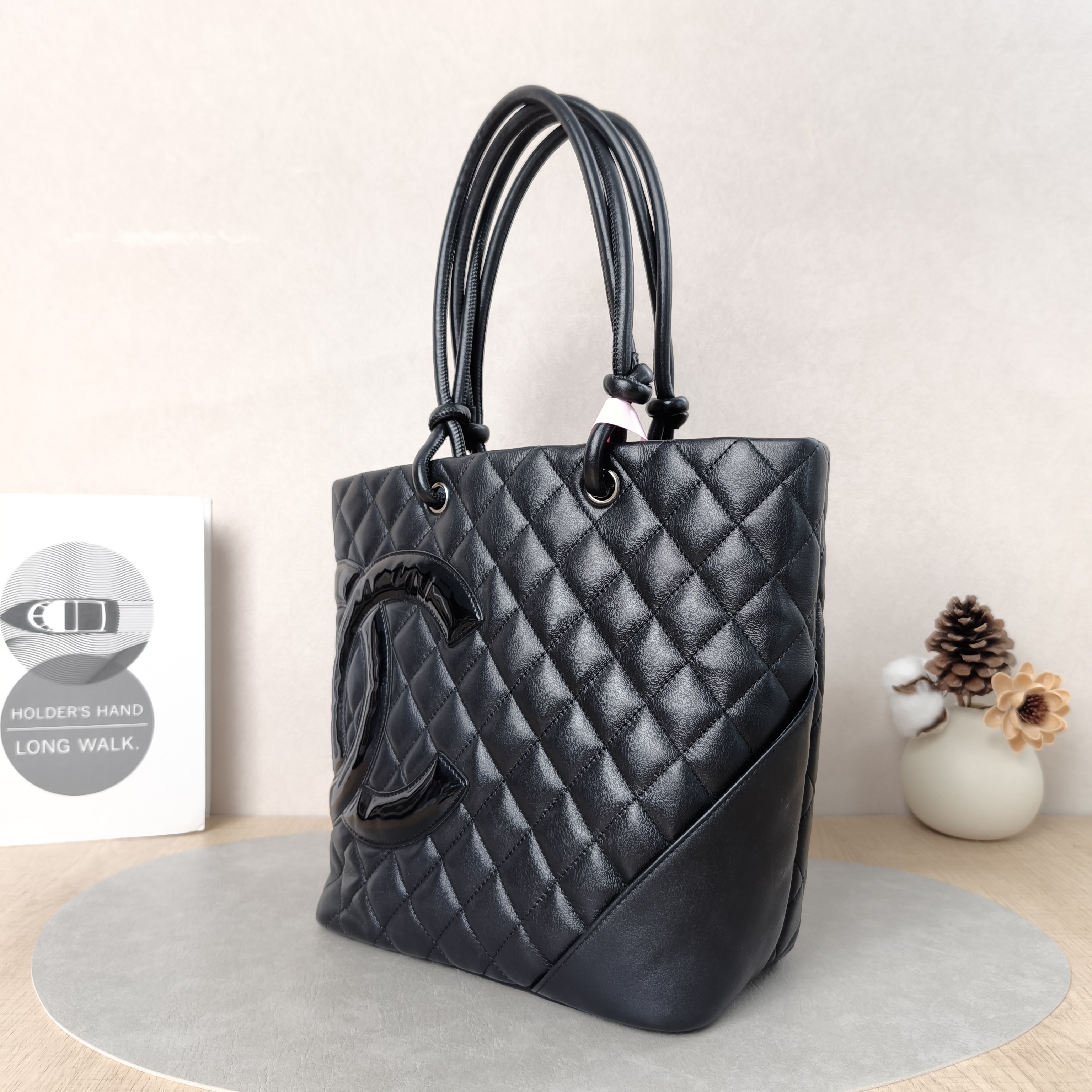 Chanel Shoulder Bag Cambon Basket Black Calfskin Small20 × 12 × 24 cm — cover view 3 of 5