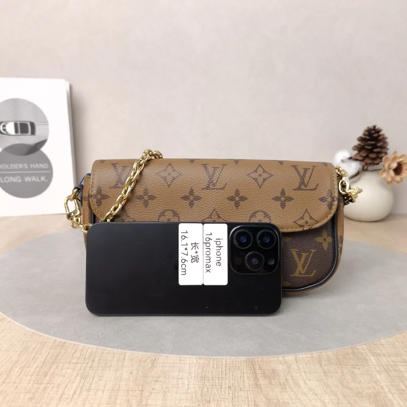 Louis Vuitton Crossbody Bag IVY Monogram PVC Small23.5 × 4.3 × 12 cm — cover view 5 of 5