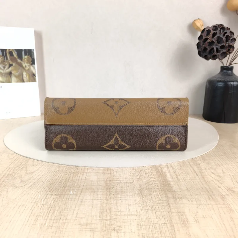 Louis Vuitton Crossbody Bag Onthego East West Monogram PVC Small25 × 10 × 13 cm — cover view 4 of 5