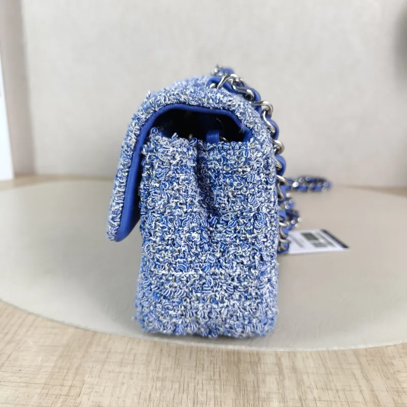 Chanel Crossbody Bag Classic Flap Large Mini CF Mini Blue mini 20 × 6 × 12 cm — detail view 2 of 11
