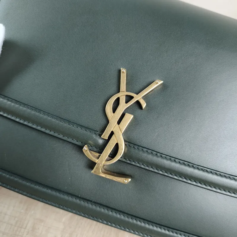 SAINT LAURENT Crossbody Bag Solferino Box Shoulder Bag Green Calfskin Medium23 × 16 × 7 cm — detail view 5 of 11