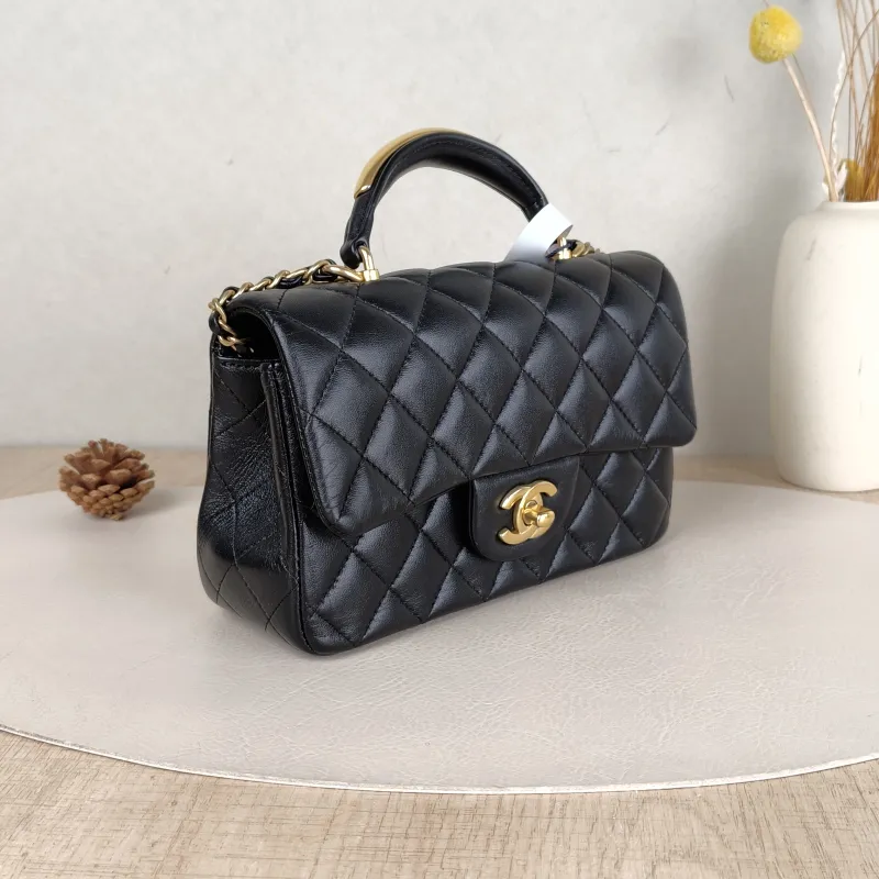 Chanel Crossbody Bag mini Black Lambskin mini20 × 6 × 12 cm — cover view 2 of 5