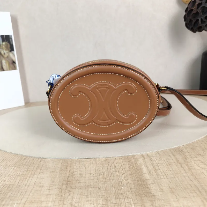 CELINE Crossbody Bag Cuir Triomphe Brown Calfskin Small 16 × 4 × 12.5 cm