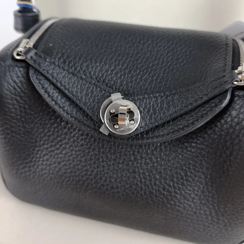 Hermès Shoulder Bag Lindy Mini 19 89Noir Black Taurillon Clemence TC Calfskin Mini 19 × 9 × 13 cm G — detail view 7 of 11