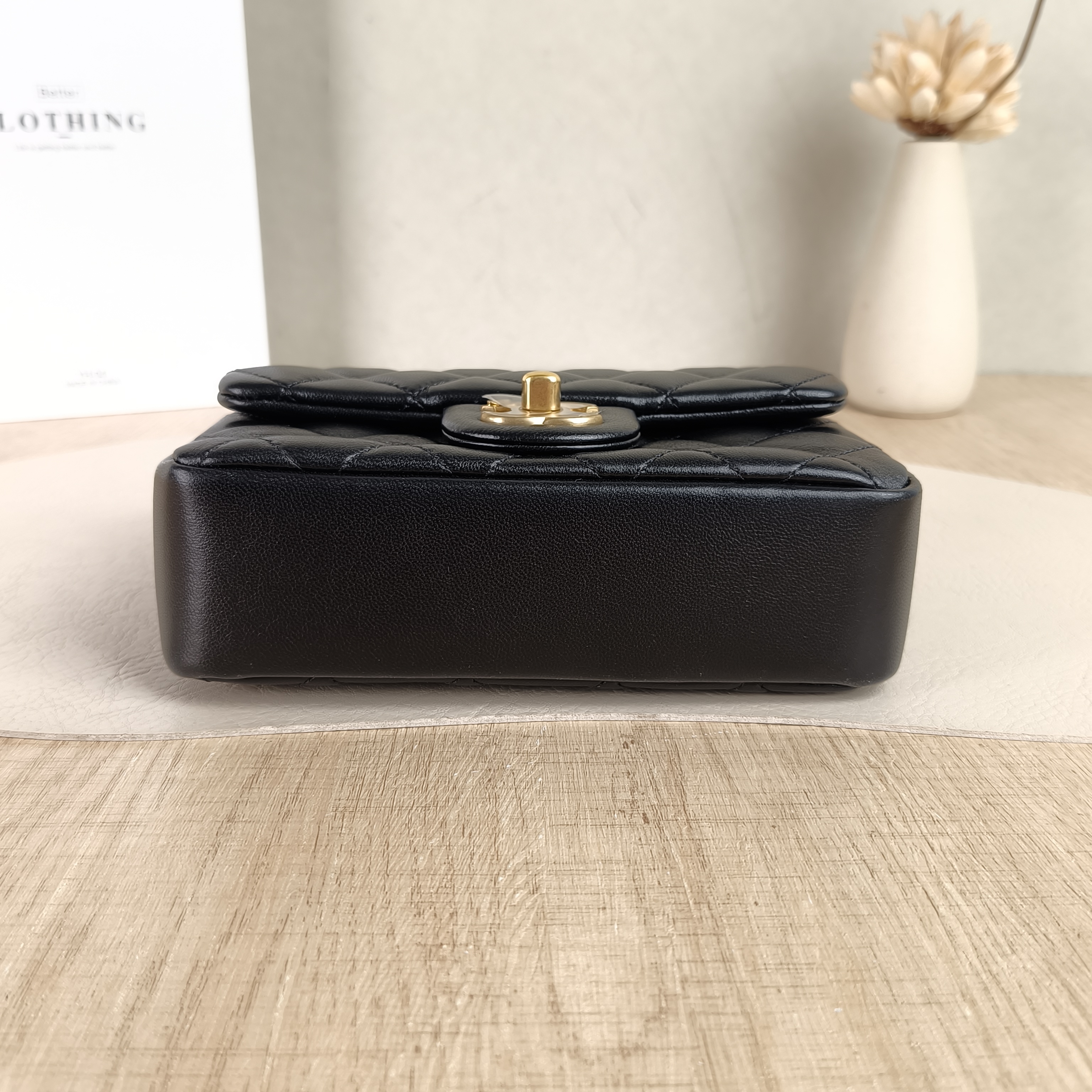 Chanel Crossbody Bag Pearl Black Lambskin One Size17 × 5 × 12.5 cm — cover view 2 of 5