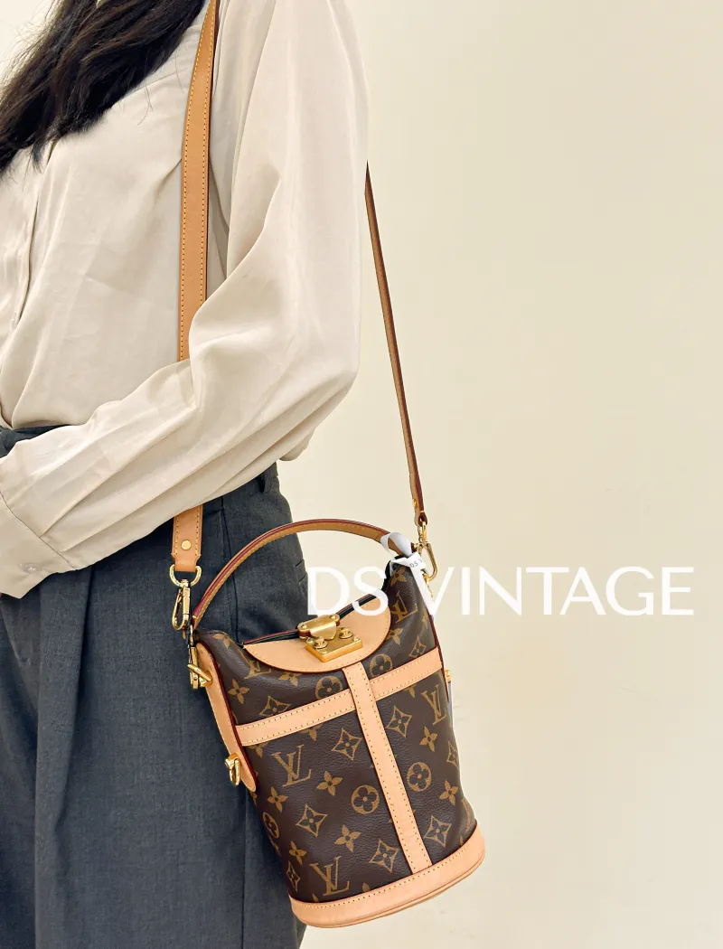 Louis Vuitton Crossbody Bag DUFFLE Monogram PVC22 × 14 × 23 cm — on-model view 3 of 3