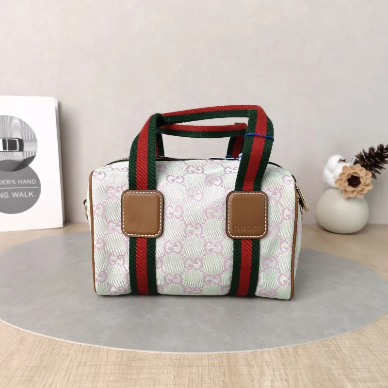 GUCCI Crossbody Bag GG Collection Green Canvasmini20 × 13 × 13 cm