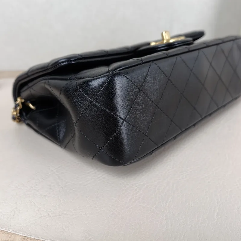 Chanel Shoulder Bag c cf Black Lambskin One Size 24 × 7 × 14.5 cm — detail view 7 of 14