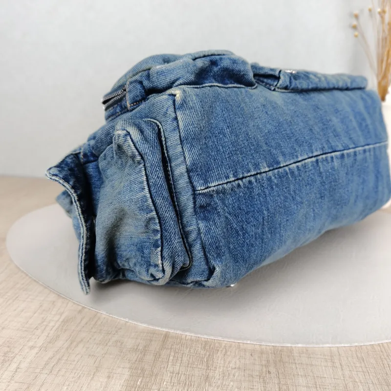 BALENCIAGA Shoulder Bag Superbusy Shoulder Bag Blue Small 37 × 12 × 13 cm — detail view 7 of 13