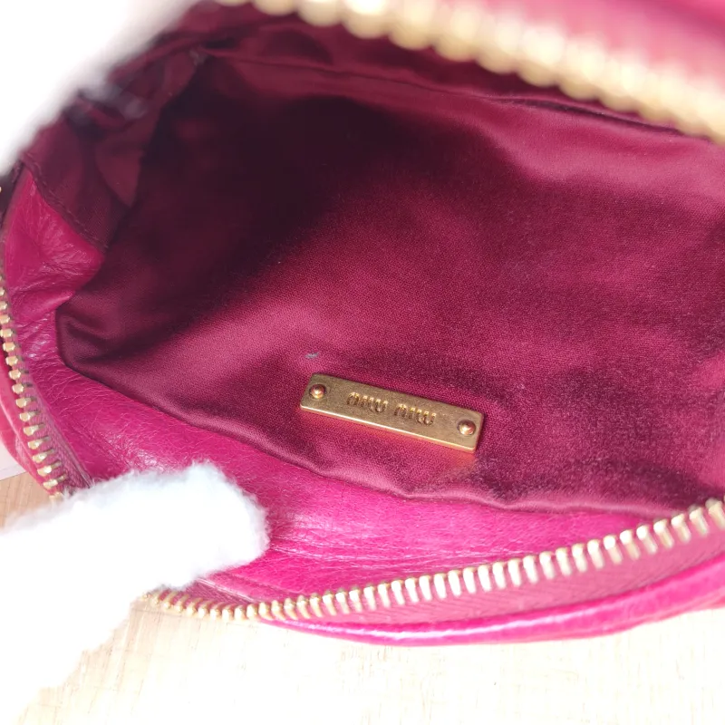 Miumiu Shoulder Bag Camera Bag Red Waxed Leather 16 × 6 × 10 cm — detail view 6 of 11