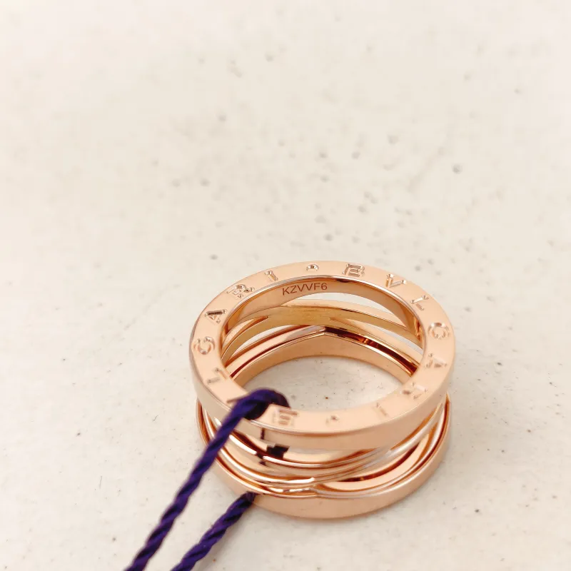 Bvlgari Ring B.zero1Collection Ring Rose Gold 18KR ose Gold One Size 52 — cover view 9 of 10