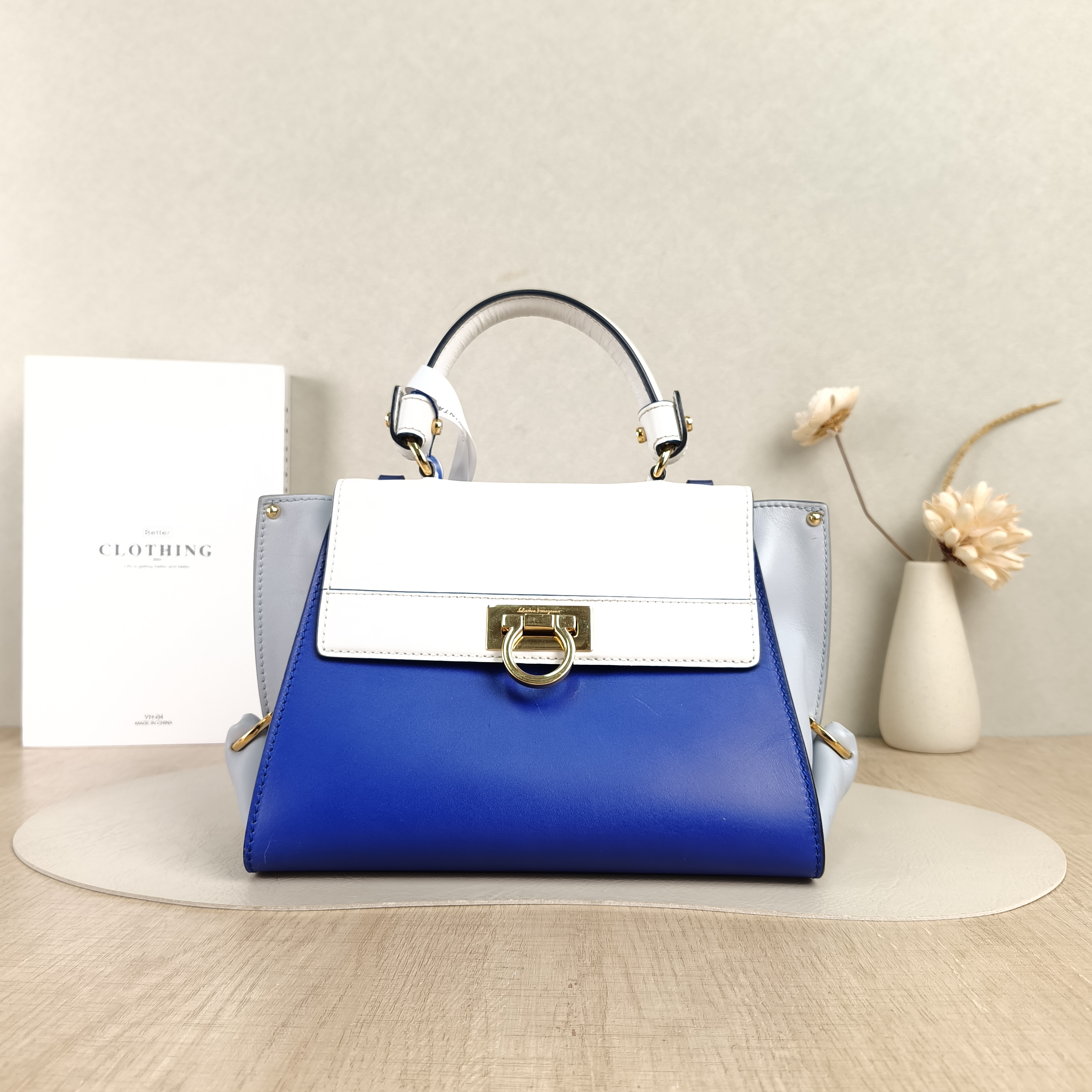 FERRAGAMO sofia Shoulder Bag Shoulder Bag Colorblock Calfskin One Size23 × 14 × 18 cm