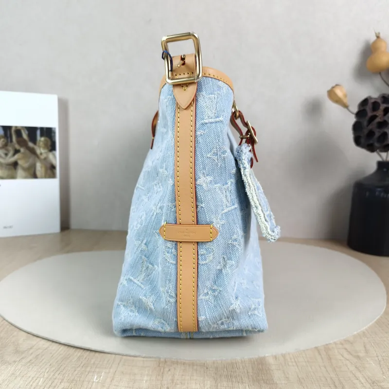 Louis Vuitton Crossbody Bag Carryall Blue Small 29 × 12 × 24 cm — detail view 11 of 14