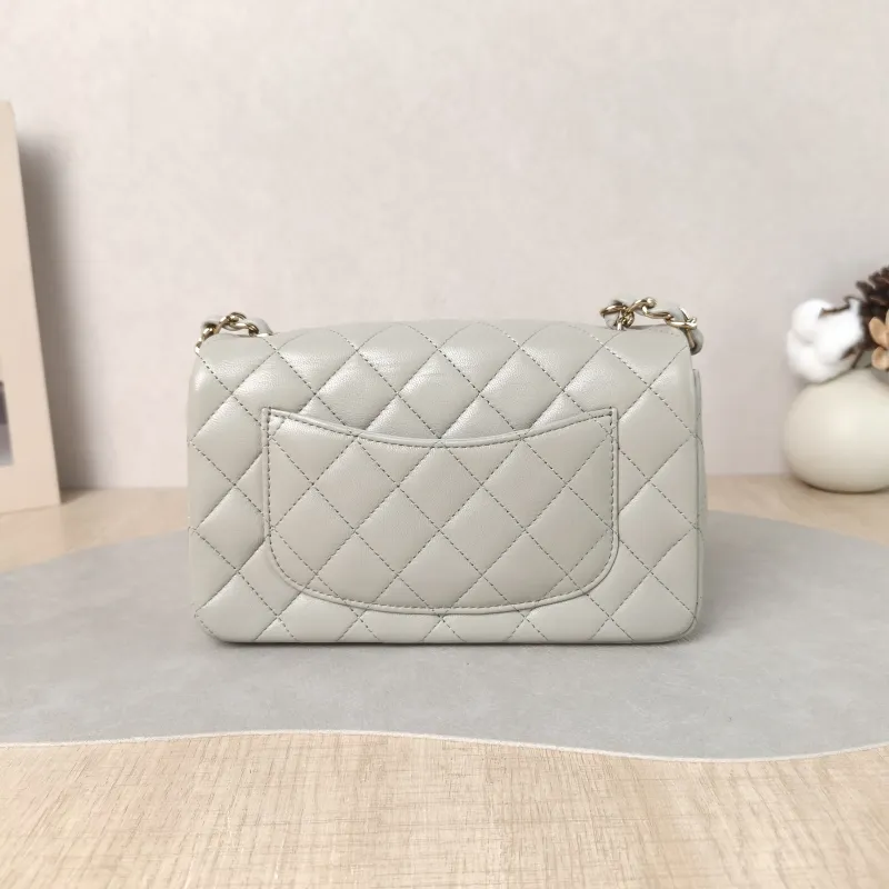 Chanel Crossbody Bag Classic Flap Large Mini CF Mini Green Lambskin mini 20 × 6 × 12 cm — cover view 4 of 5