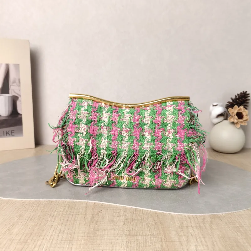 Miumiu Shoulder Bag Green 20 × 5.5 × 14 cm — cover view 4 of 5