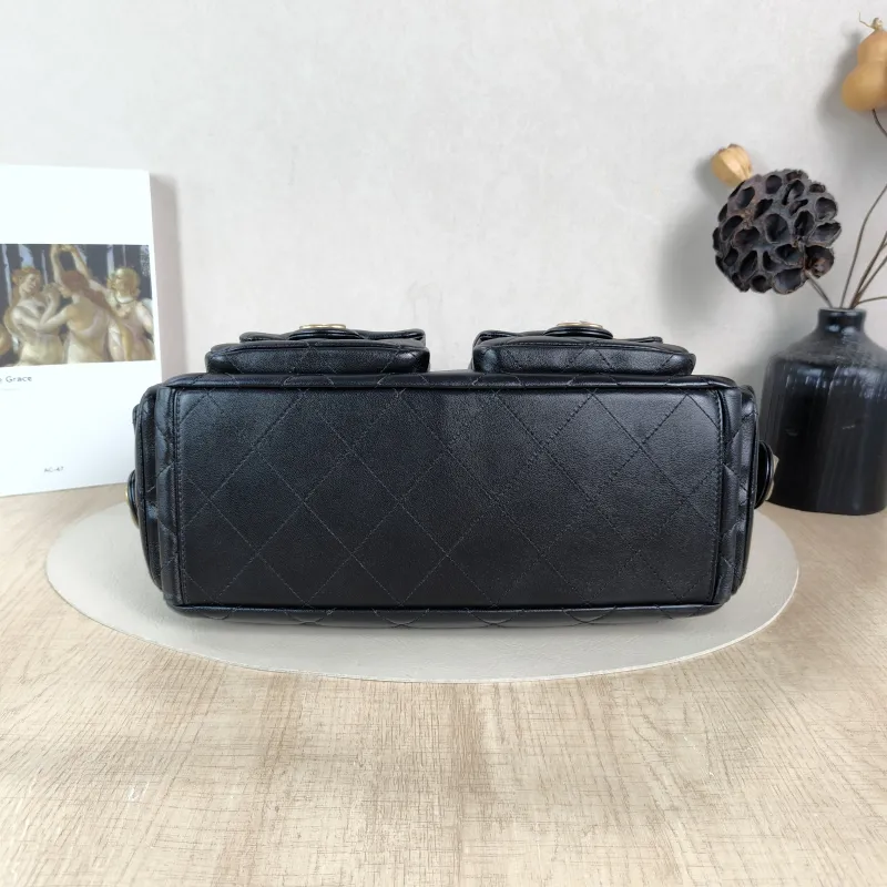 Chanel Shoulder Bag c hobo Black Lambskin Large 35 × 18 × 27 cm — cover view 4 of 5
