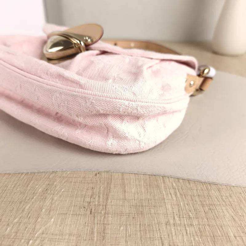 Louis Vuitton Shoulder Bag Sunset Pink 27 × 3 × 18 cm — detail view 8 of 12