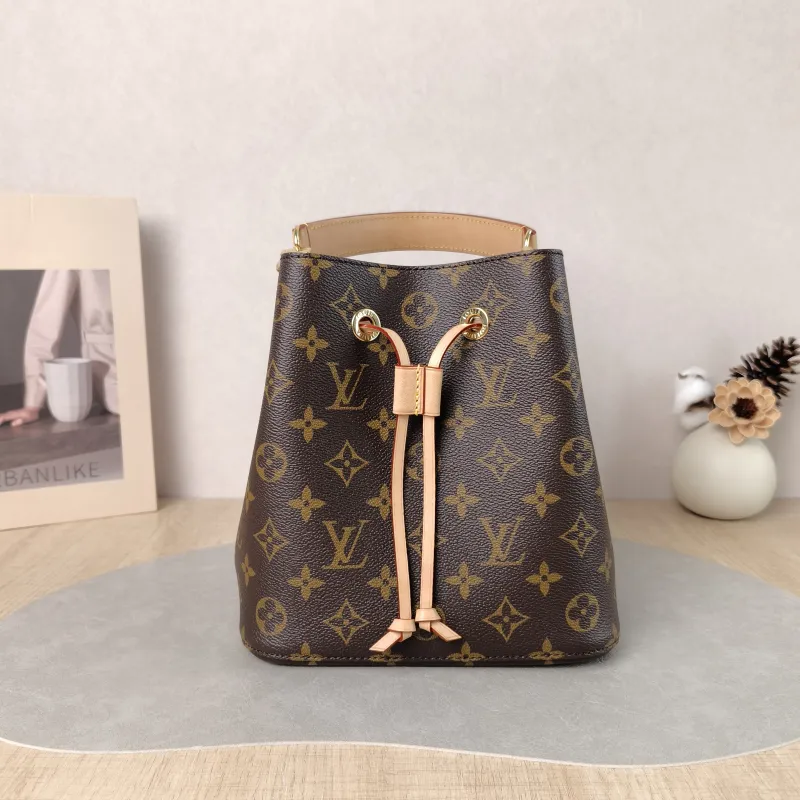 Louis Vuitton Crossbody Bag NÉONOÉ Bucket Bag BB Monogram PVC BB 20 × 13 × 20 cm