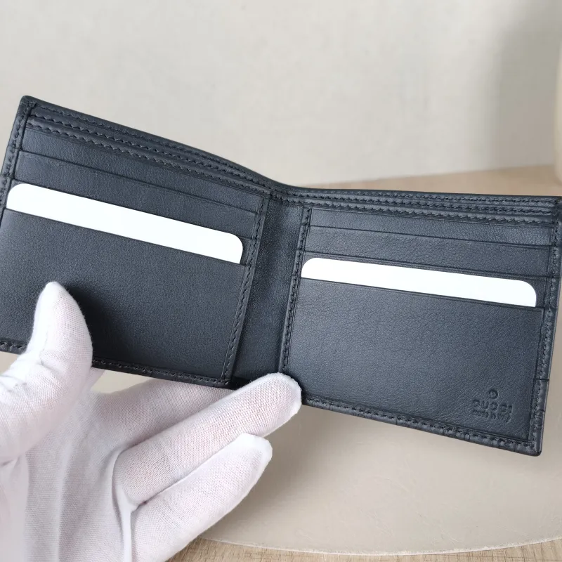 GUCCI Wallet Wallet Grey Calfskin One Size11 × 1 × 9 cm — detail view 2 of 12