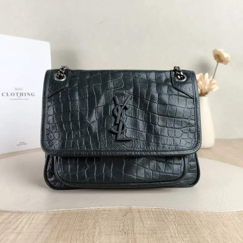 SAINT LAURENT Crossbody Bag Niki Green D Waxed Leather Small21 × 7.5 × 16 cm