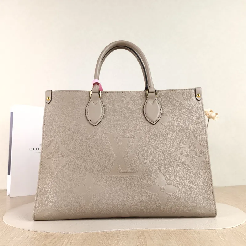 Louis Vuitton Shoulder Bag Onthego Medium Monogram Empreinte Embossed Calfskin Medium 35 × 14 × 27 cm
