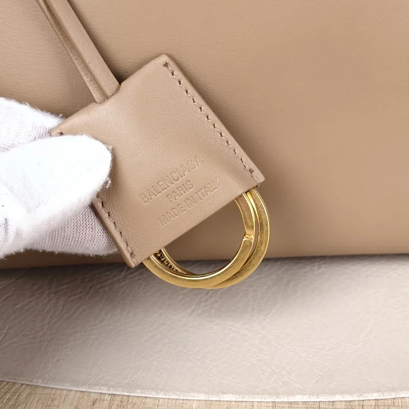 BALENCIAGA Crossbody Bag bel Crossbody Bag Taupe Calfskin One Size 27 × 9 × 28 cm — detail view 3 of 10