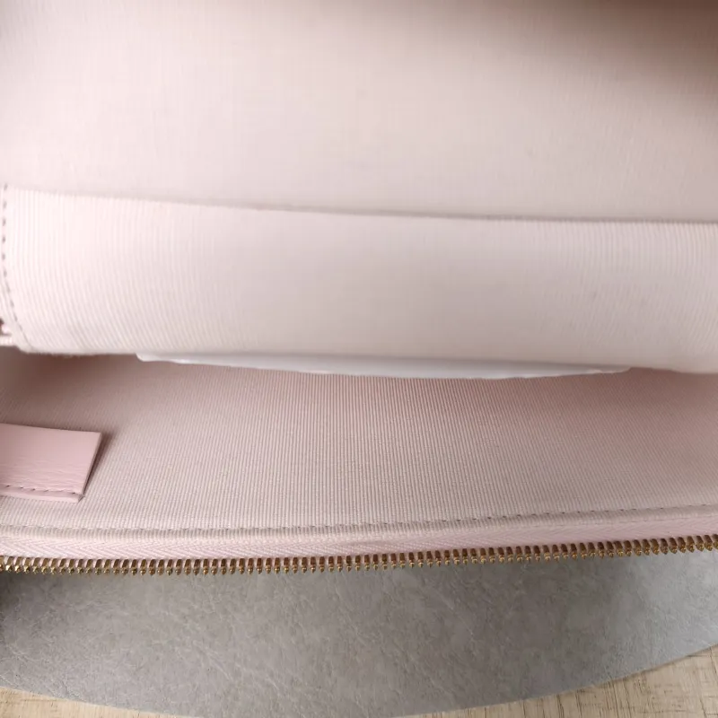 Chanel Crossbody Bag26c lp Vanity Case Bag Pink Calfskin One Size19.5 × 5 × 17 cm — detail view 13 of 19
