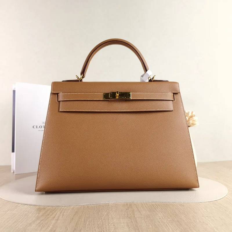 Hermès Shoulder Bag Kelly 32 Gold-Tone Hardware Epsom Calfskin Large 32 × 11 × 23 cm Y