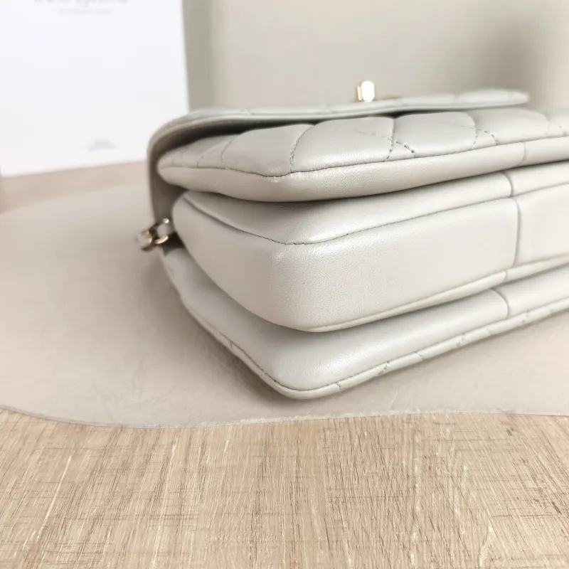 Chanel Crossbody Bag Trendy CC Grey Lambskin Mini 19.5 × 8 × 14.5 cm — detail view 8 of 13