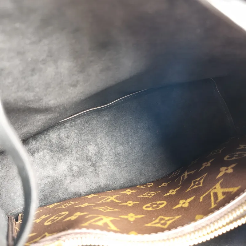 Louis Vuitton Shoulder Bag NÉONOÉ Bucket Bag Black PVC Medium 26 × 17.5 × 26 cm — detail view 7 of 9