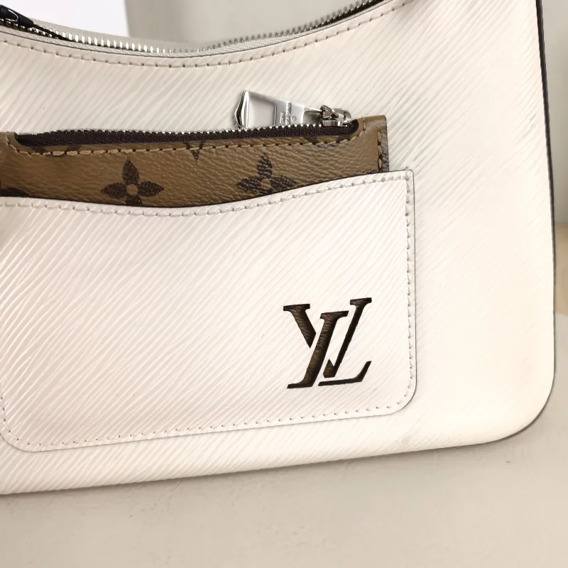 Louis Vuitton Crossbody Bag MARELLE White Epi Embossed Calfskin Small 25 × 8 × 15 cm — detail view 5 of 11