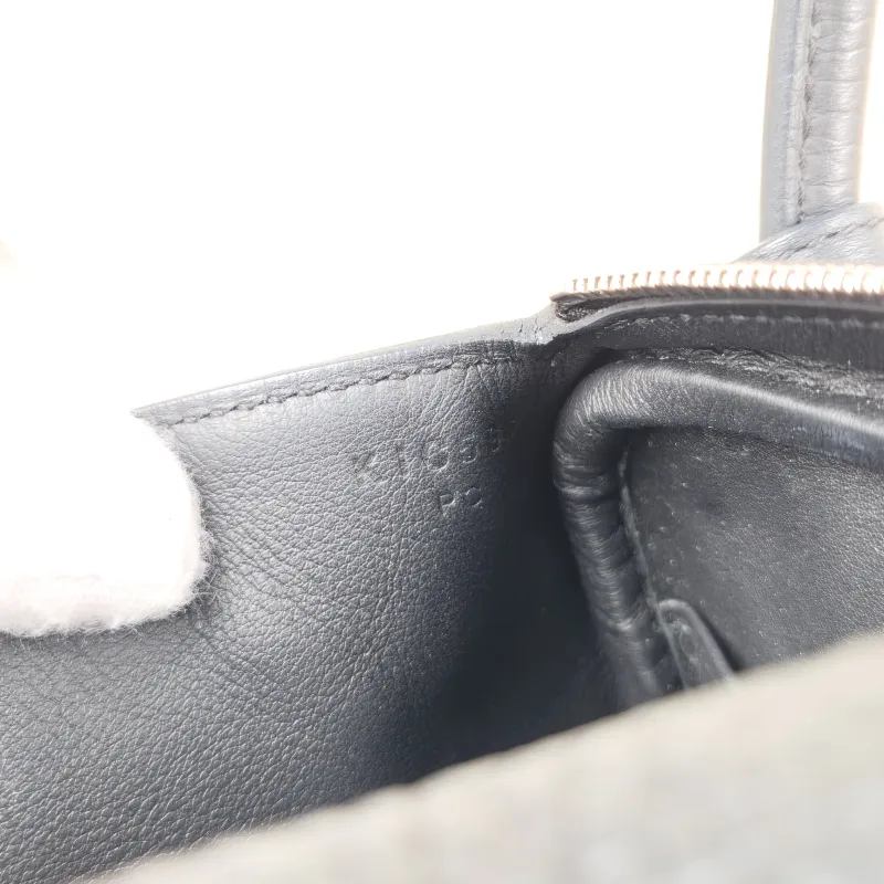 Hermès Crossbody Bag Lindy Mini 19 89Black TC Calfskin Mini 19 × 9.5 × 13 cm K — detail view 2 of 11