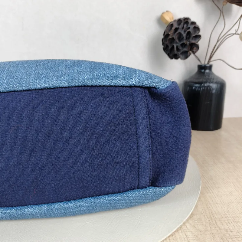 Chanel Shoulder Bag Blue Woven 37 × 14 × 35 cm 25 — detail view 10 of 12