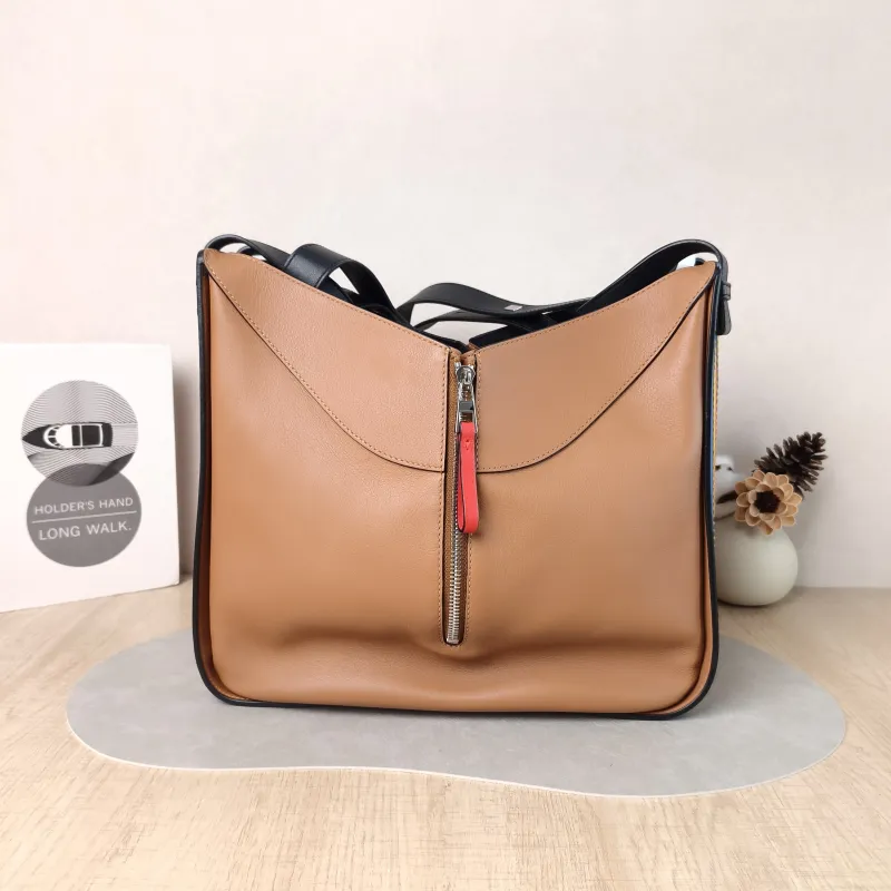 LOEWE Shoulder Bag Hammock Brown Calfskin Large 33 × 17 × 30 cm — cover view 6 of 6