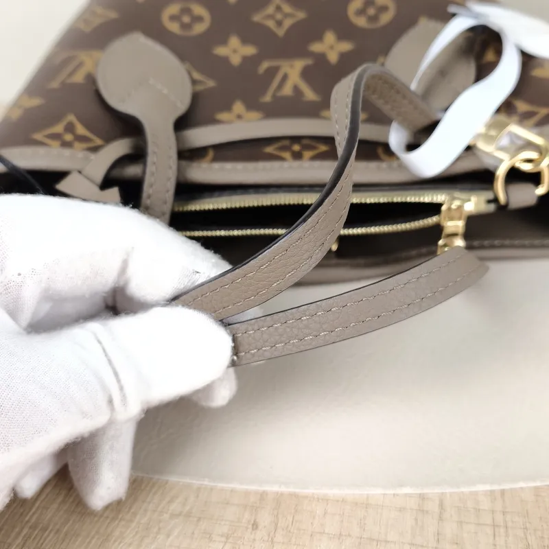 Louis Vuitton Crossbody Bag NEVERFULL INSIDE OUT BB PVC · Calfskin BB 26.5 × 11 × 16.5 cm — detail view 8 of 10