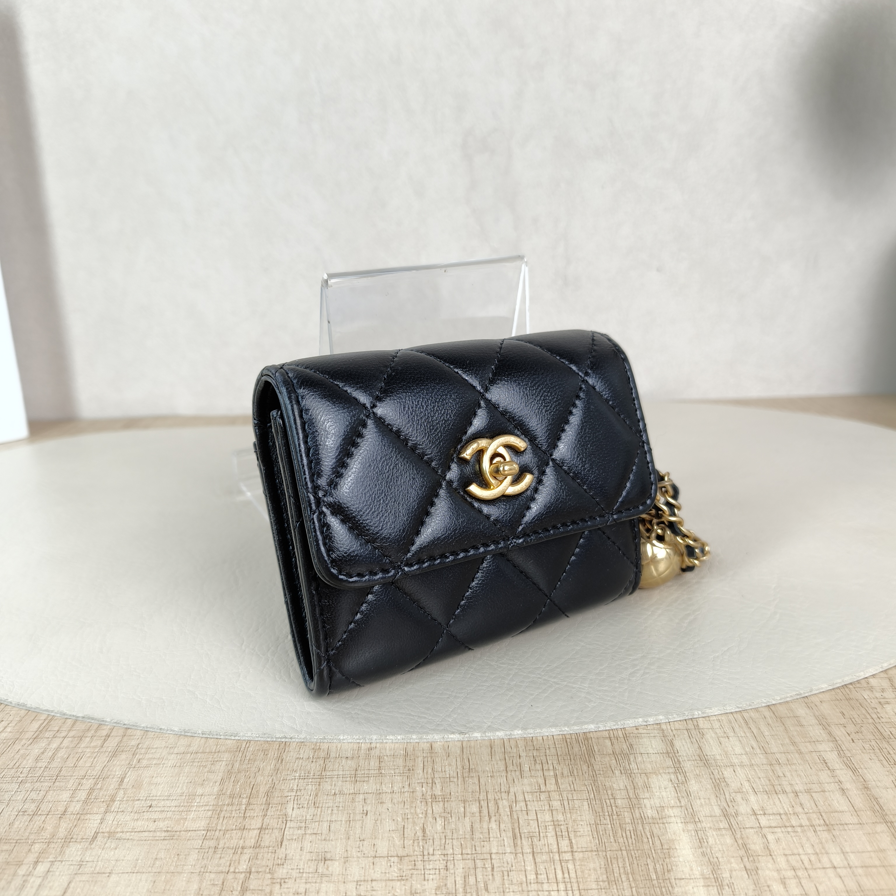 Chanel Crossbody Bag Crossbody Bag Black Lambskin One Size11 × 2 × 9 cm — cover view 4 of 6