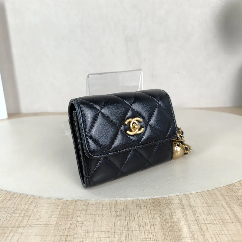 Chanel Crossbody Bag Crossbody Bag Black Lambskin One Size11 × 2 × 9 cm — cover view 4 of 6