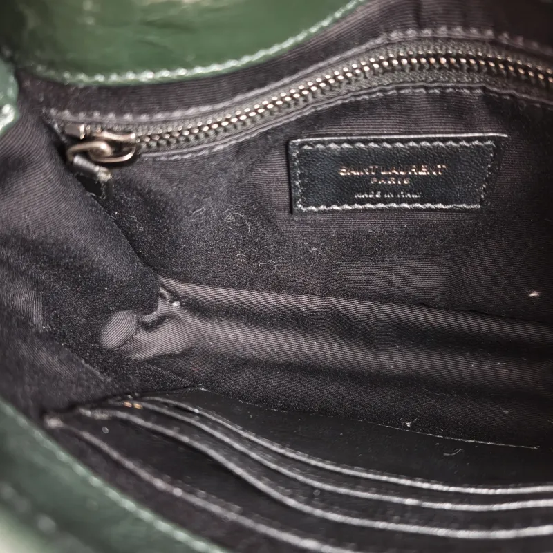 SAINT LAURENT Crossbody Bag Niki Chain Bagwoc Green Calfskin Mini 19 × 5 × 16 cm — detail view 2 of 12